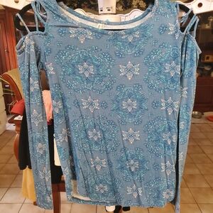 Mudd Teal Floral Long Sleeve Top